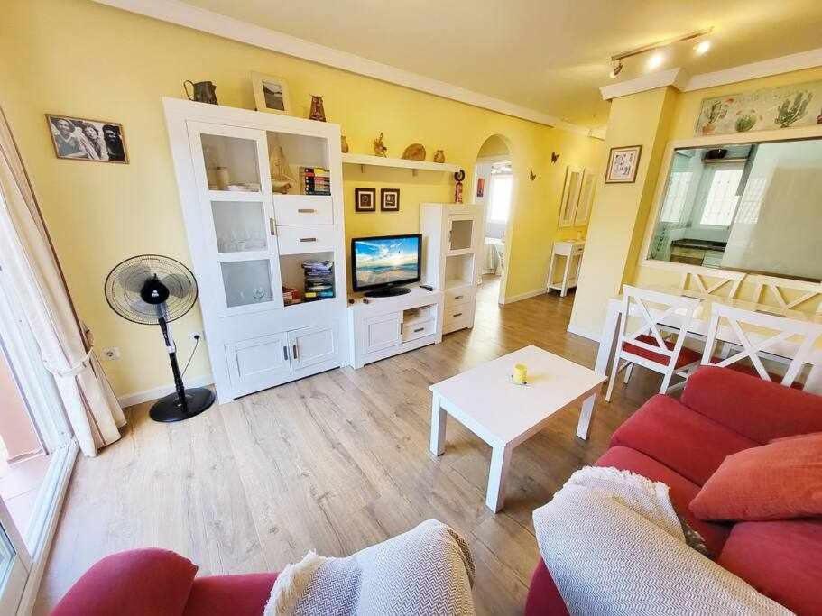 Boliches House Beach 200M Wifi Фуэнхирола Экстерьер фото