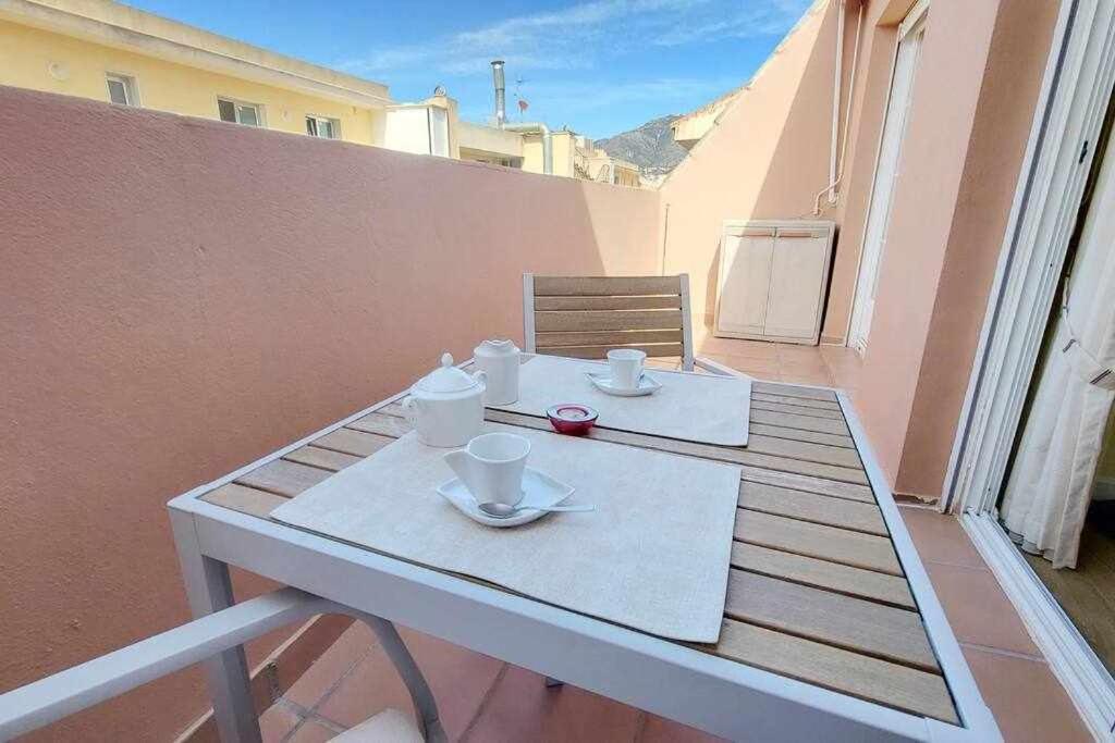 Boliches House Beach 200M Wifi Фуэнхирола Экстерьер фото